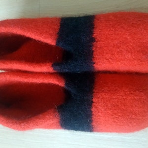 43 a pair of self-knitted felt shoes colorful children&#39;s shoes slippers slippers slippers shoes felt slippers