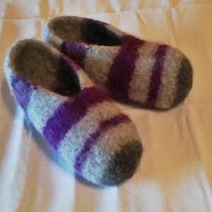 49 a pair of self-knitted felt shoes colorful children&#39;s shoes slippers slippers slippers shoes felt slippers