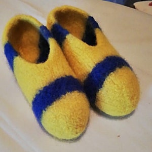 11 a pair of self-knitted felt shoes children&#39;s shoes slippers slippers slippers shoes felt slippers