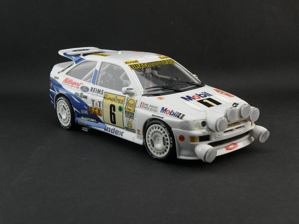 Ford Escort RS Cosworth 4x4 - 1/24 Scale Built, Handcrafted