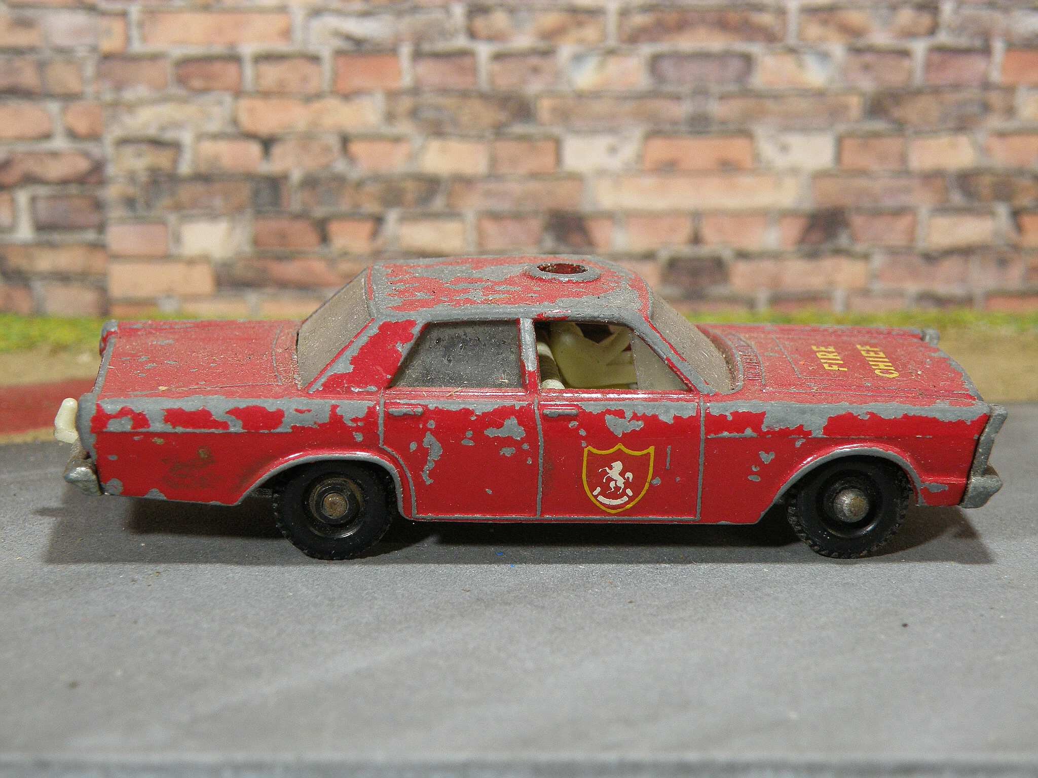 ヴィンテージ　Matchbox no.59 Ford garaxy ミニカー Vintage FORD GALAXIE (matchbox No. 59) - Majorette, Matchbox, Hot