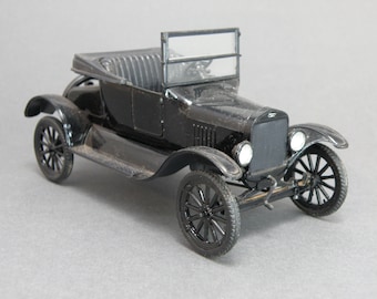 Diecast Model Car 1:24 Scale CMC 1938 - 1940 Audi 920 Cabriolet #M