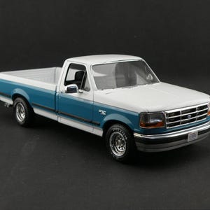 Ford F-150 XLT - 1/25 scale built - Handcrafted, unique piece, custom made, model, model car, icon, cult, sports car, twin turbo