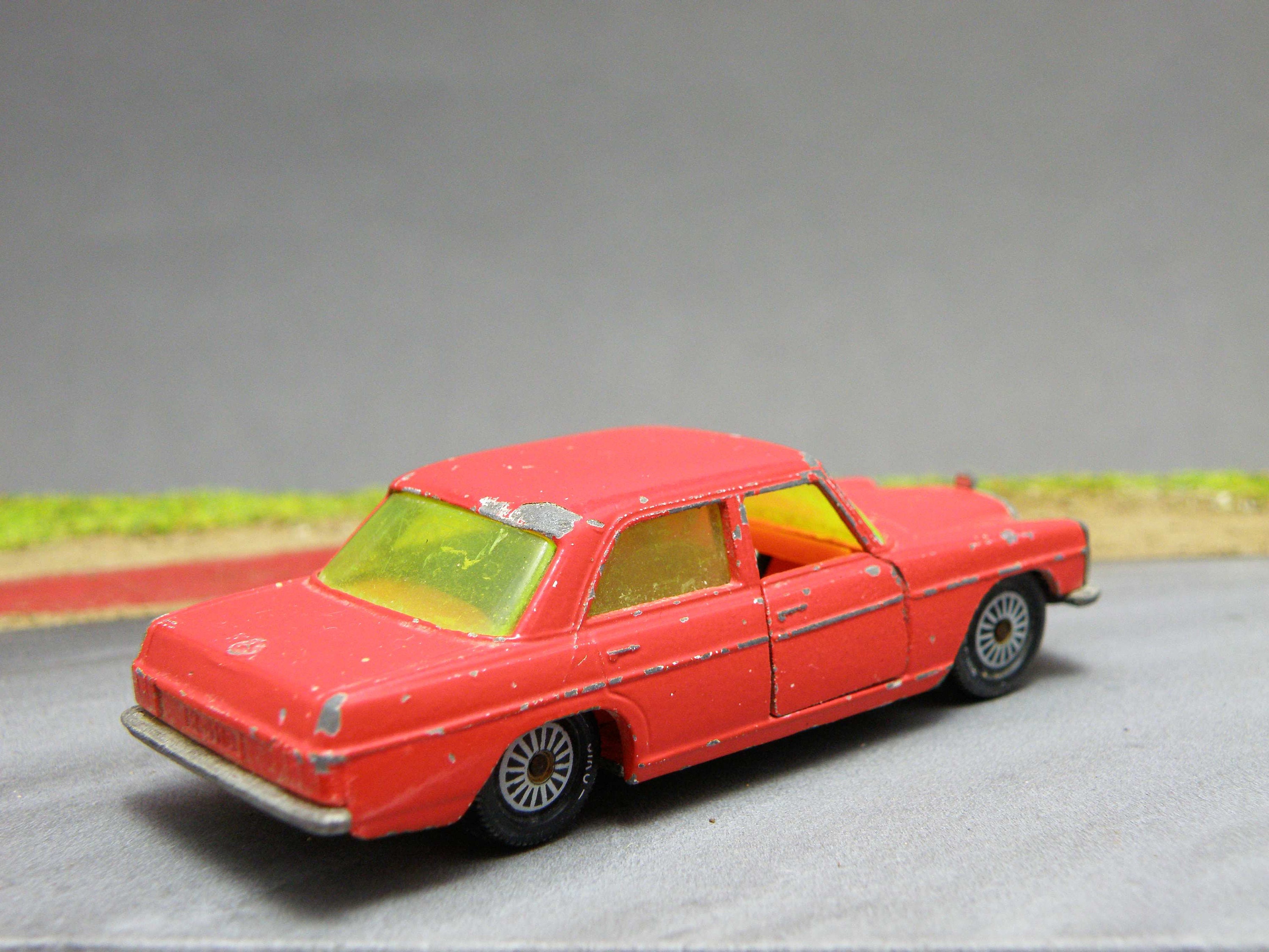 Vintage MERCEDES BENZ 250 (siku No. V 309) - Collectible for Car