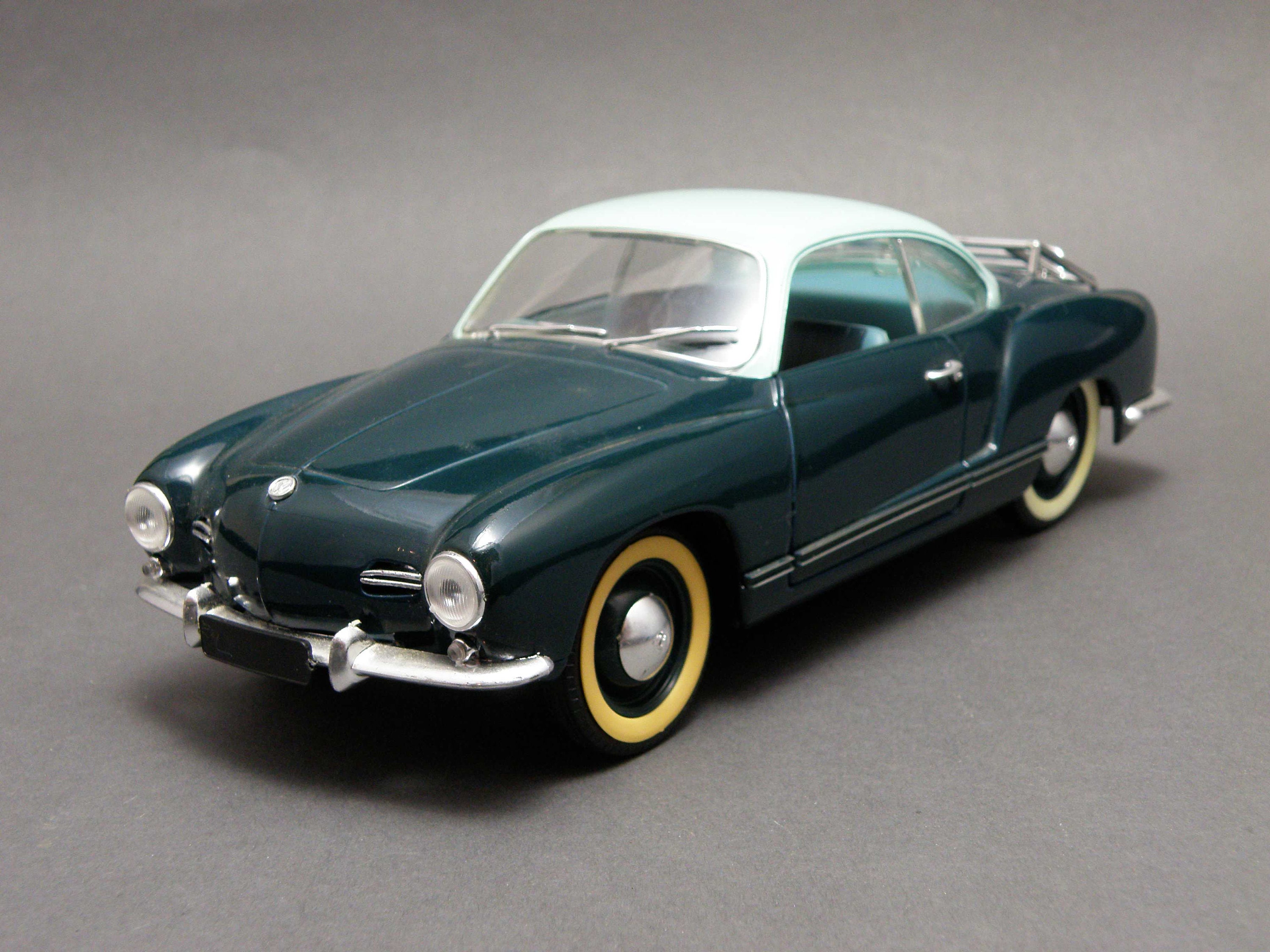 ミニカー1/18箱ありVolkswagen Karmann Ghia 1957 Scale 1/18 VW KARMANN GHIA 1957 - Solido, Maisto, Die Cast, Scale