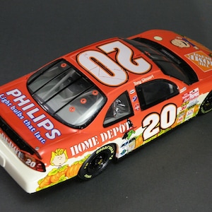 1/24 scale built 2002 HOME DEPOT Pontiac Grand Prix #20 Tony Stewart - handcrafted, one-off, custom made, model, model car, Nascar