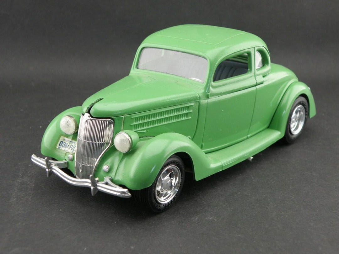 ミニカー 1936 FORD HOTROD il_1080xN.6873236922_j30j.jpg