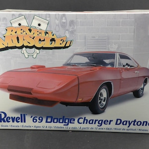 1969 Dodge Charger Daytona - unbuilt kit scale 1/25 - kit, model car, classic, rare, full kit, vintage, muscle car