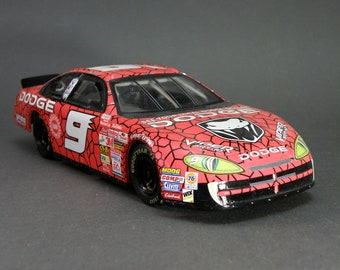 1/24 Scale Built 2002 VIPER DODGE Intrepid #9 Bill Elliott