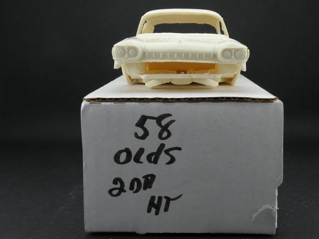 1958 Oldsmobile 2DR HT - Unbuilt F+F Resin VMCP Kit Scale 1/25 1
