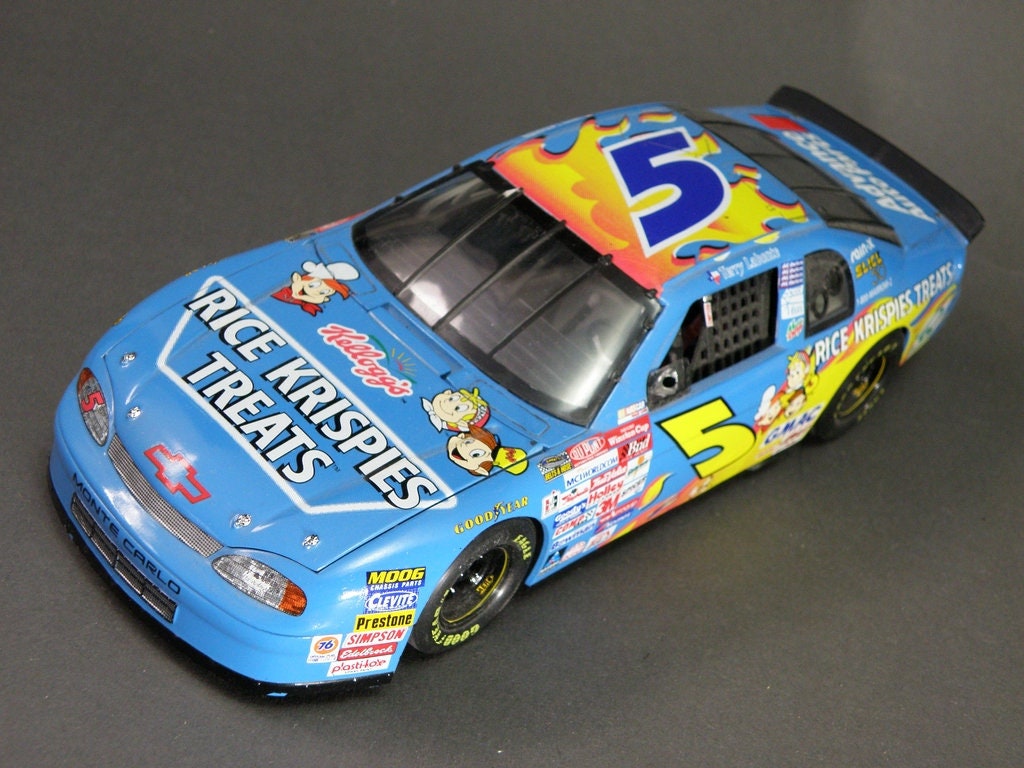 1/24 Scale Built 2000 Kellogg's Chevy Monte Carlo #5 Terry Labonte