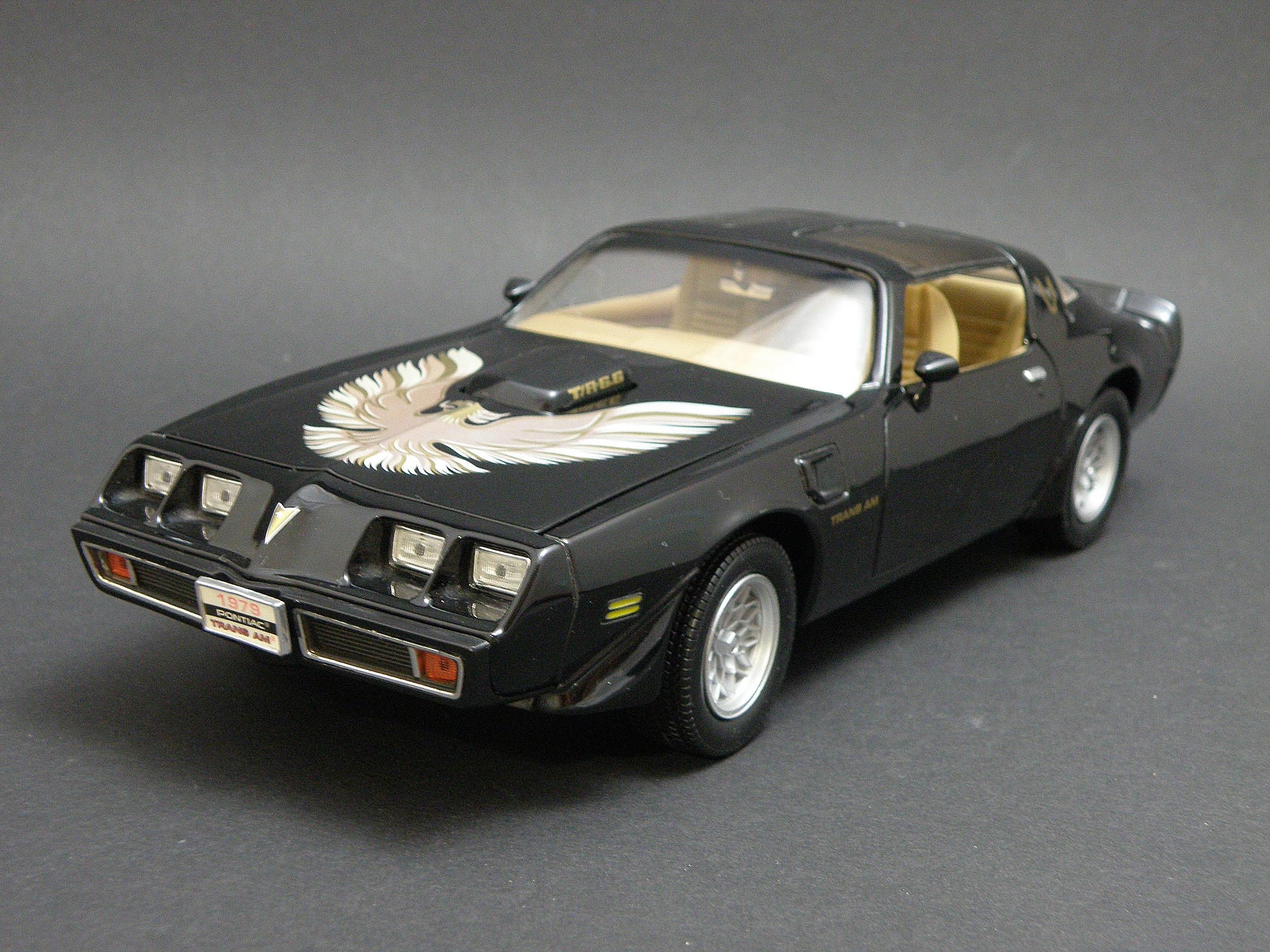 ミニカー Road Signature 1/18 1979 Trans Am Scale 1/18 1979 PONTIAC TRANS AM - Road Signature, Scale 1/18, Die