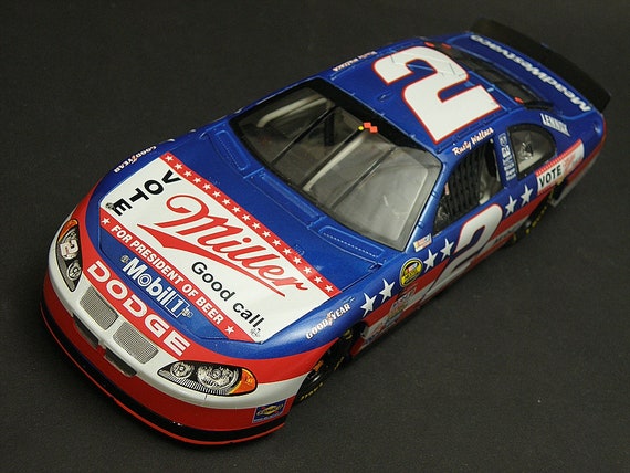 1/24 Scale Built #2 Miller Vote * RUSTY WALLACE * 2004 Dodge