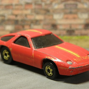 Vintage PORSCHE 928 (HotWheels Hot Ones No. 5180) 1992 - Hot Wheels - Matchbox, Redlining, Superfast, Lesney, Diecast Model, Hot Ones