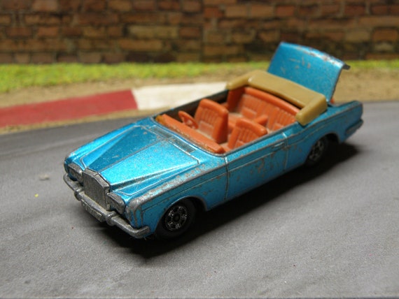 hot wheels rolls royce silver shadow