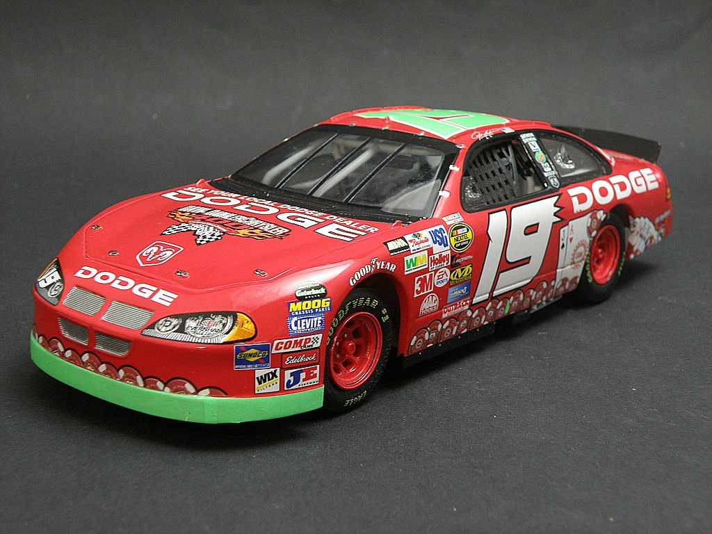 1/24 Scale Built #19 Uaw-las Vegas Scheme * JEREMY MAYFIELD * 2004