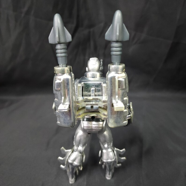 Figura de acción de Iron Man War Machine de Toy Biz Marvel con cañones en funcionamiento imagen 2