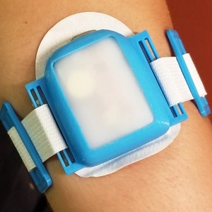Omnipod wear protector holder armband / Diabetes activity Insulet arm band reusable biodegradable adjustable