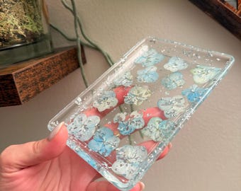 Floral Resin Soap Dish / Jewelry tray with Pressed blue turquoise hydrangeas and Silver flakes