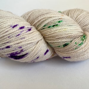 Sock yarn by Lolodidit. Yarn destash! Loriginal hand-dyed yarn, 85% super wash merino wool,+ Nylon, 440 yds, fingering yarn, shawl yarn