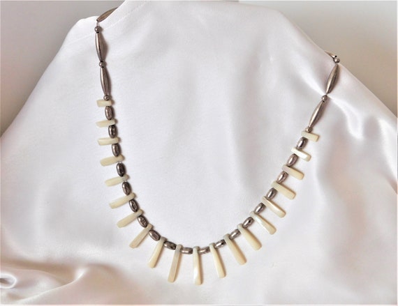 Vintage Silver and Mother of Pearl BoHo Necklace - image 10