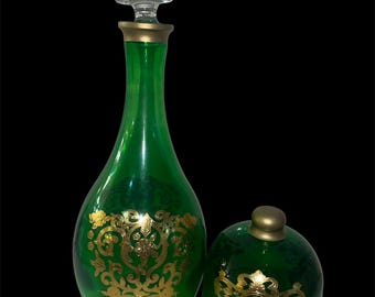 Juego de decantador de cristal verde esmeralda vintage con detalles dorados / Botella de vidrio y copa con tapa de estilo bohemio de lujo / Decoración barroca para el hogar