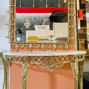 Consola de latón macizo y mármol con espejo a juego – Conjunto de muebles de lujo de estilo barroco vintage para recibidor y pasillo.