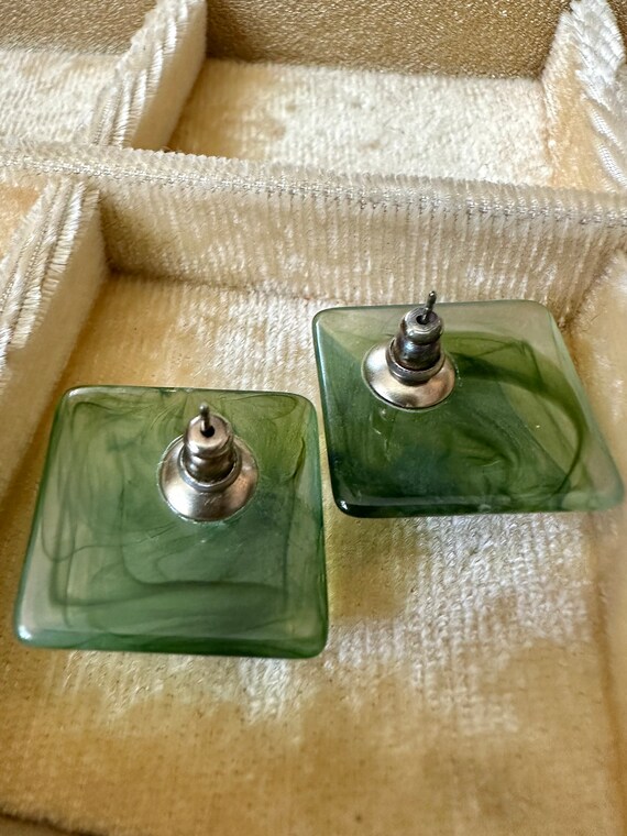 Vintage Green Swirl Lucite Square Earrings - image 7