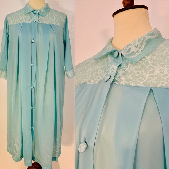 Vintage Blue Henson Kickernick Button Down Nightgo
