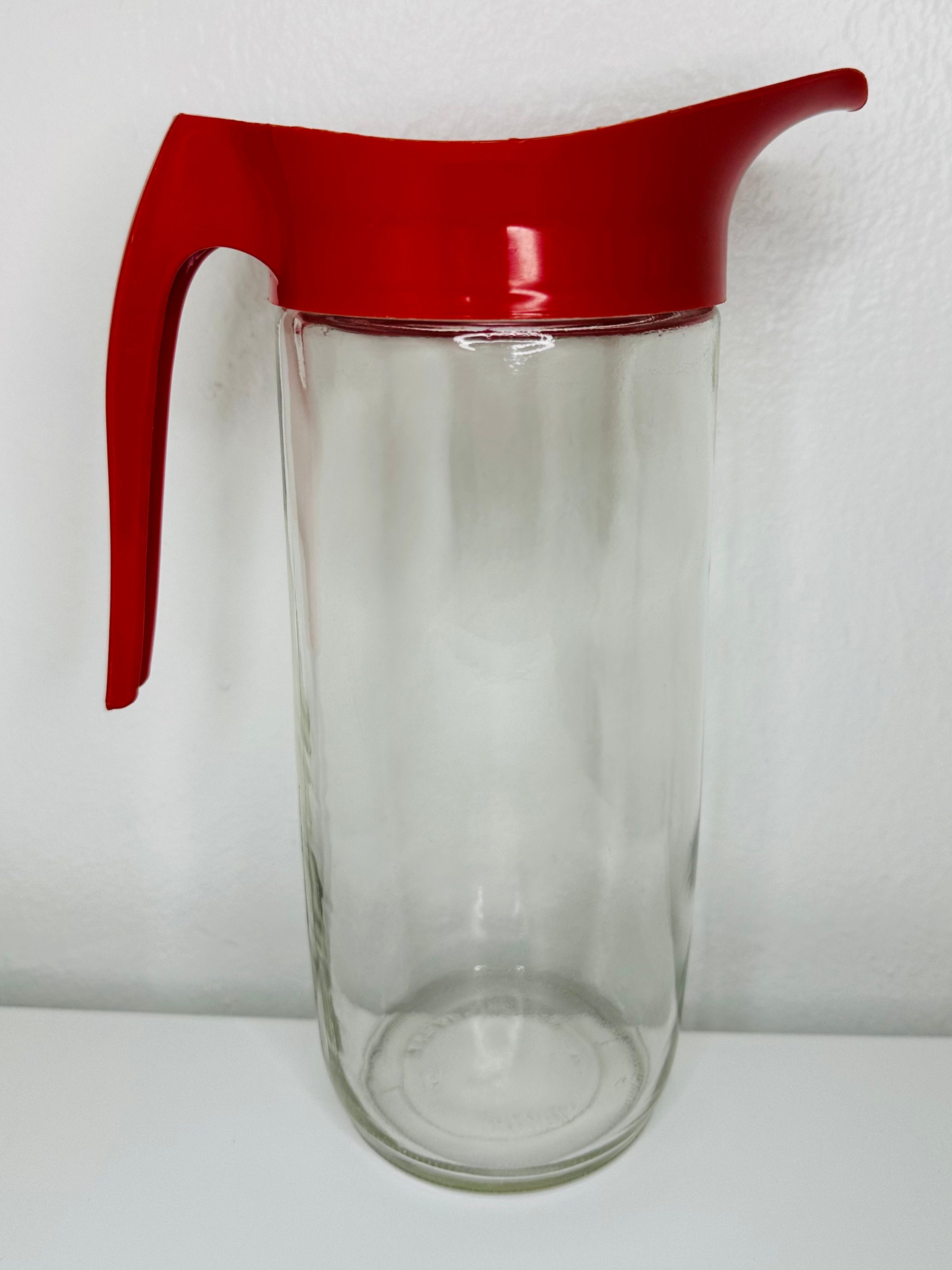 2 Quarts Plastic Pitcher With Lid, Clear Wide Plastic Pitcher Great for  Iced Tea, Sangria, Lemonade YE393.822 