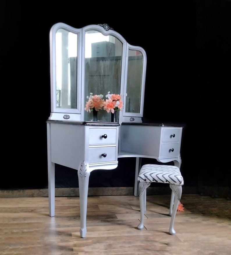 Queen Anne Dressing Table With Mirror Vintage Vanity With Etsy