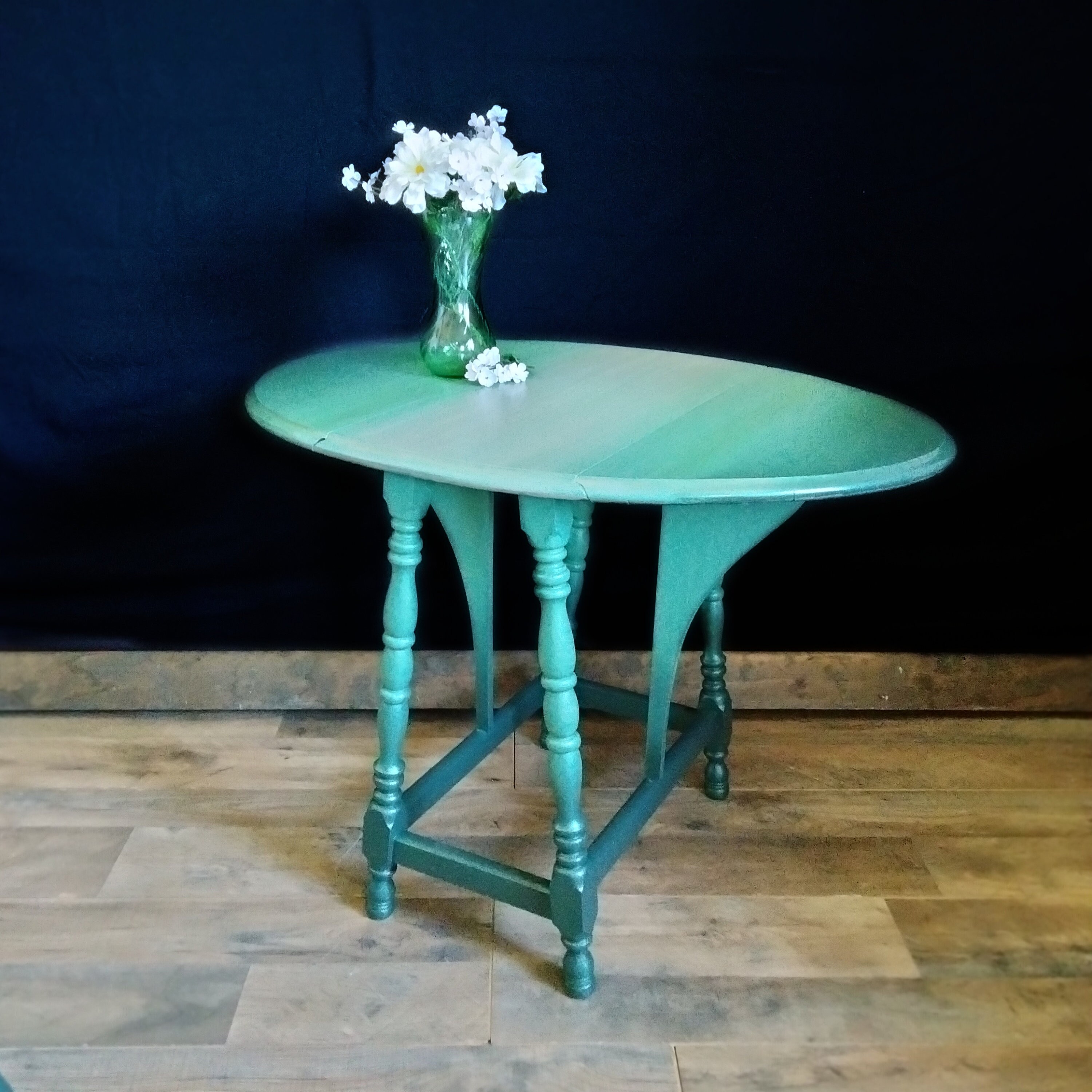 Small Dropleaf Side Table, Painted Vintage Accent Table, Sturdy Oval ...