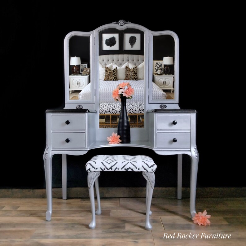 Queen Anne Dressing Table With Mirror Vintage Vanity With Etsy