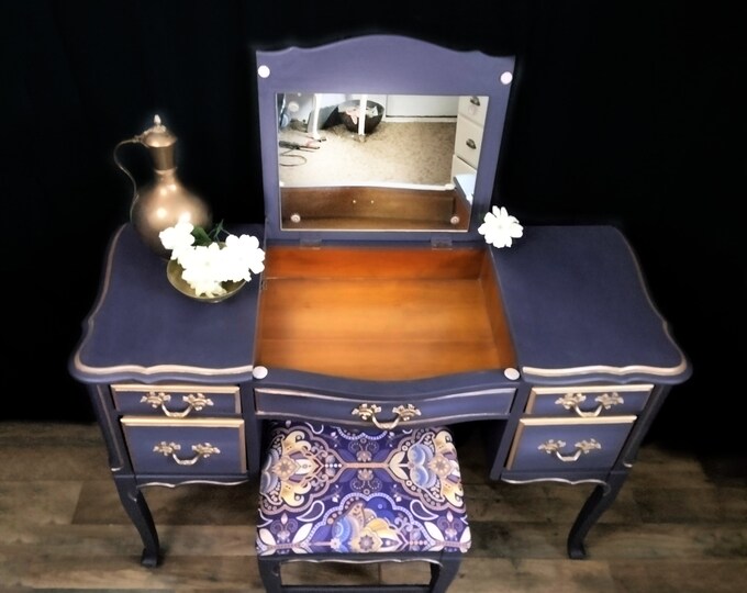 French Provincial Vanity, Purple Vanity and Bench, Vintage Vanity With