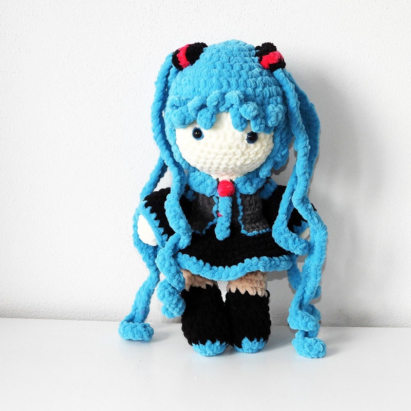 Hatsune Miku Plush Doll – 10 Inch Japanese Anime Stuffed Toy – Soft Pillow Gift