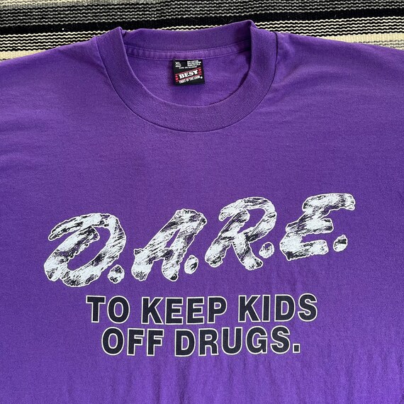 Vintage 90s DARE to keep kids off drugs T shirt P… - image 3