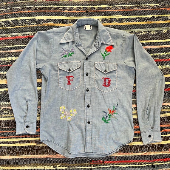 Vintage 70s Embroidered Chambray Womens Cute Size… - image 2