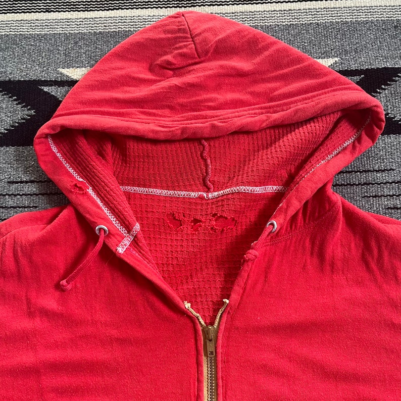 Vintage 60s 70s Thermal Lined Zip Up Red Hoody Hooded Sweatshirt distressed size L image 4