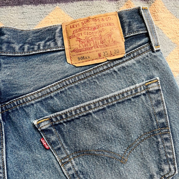 Vintage 90s Levis 501 Cutoff Jean Shorts Size 32 … - image 5