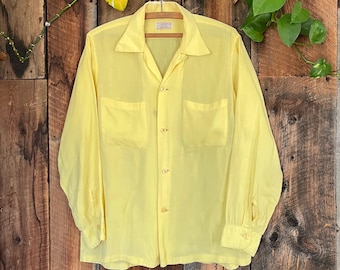 Vintage 1960s Penneys Towncraft Rayon Loop Collar Shirt Mens Size