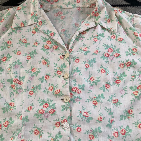 Vintage 30s 40s Floral Print womens button up blo… - image 3