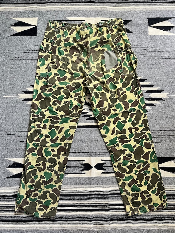 Vintage 70s 80s Frogskin Camo cargo side pocket pants… - Gem