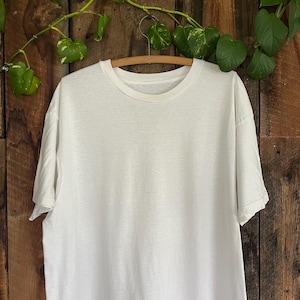 Vintage 80s Blank White T Shirt size L soft thin single stitched