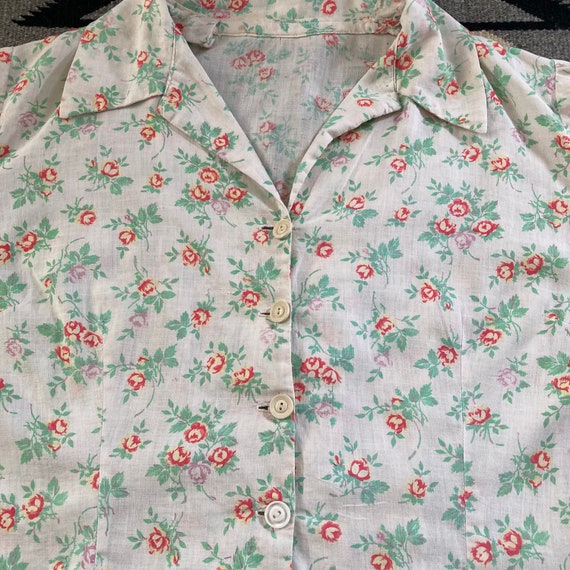 Vintage 30s 40s Floral Print womens button up blo… - image 5