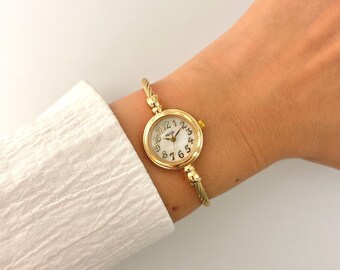 COLLEZIO Mother of‎ Pearl Dial Gold Tone Watch Expansion Band FREE $HIPPING!! il_1080xN.7032398742_56r7.jpg main image 3