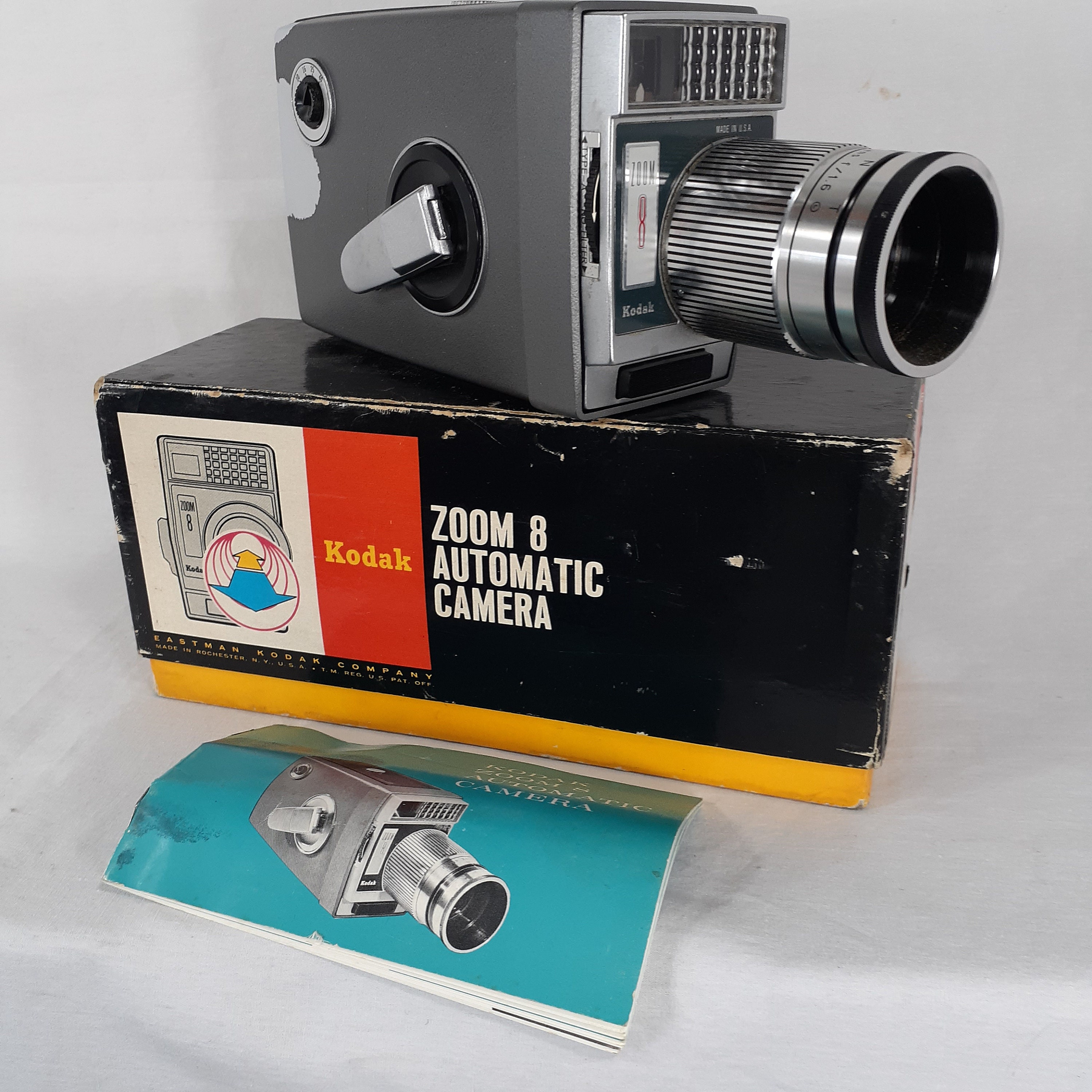 Vintage Kodak Zoom Automatic Camera Movie With Box and