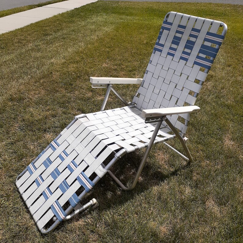 Vintage Folding bed Chaise Lounge Chair Aluminum Frame Red White