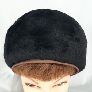 Vintage Womens Hat Sitlcrs Duchiss Body Made in Italy Black Faux Fur Hat Brown Bow Winter Hat Church Theater School Plays Costumes