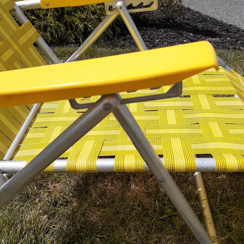 Vintage Folding bed Chaise Lounge Chair Aluminum Frame Yellow Black