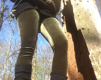 Samt-Leggings in moosgrün